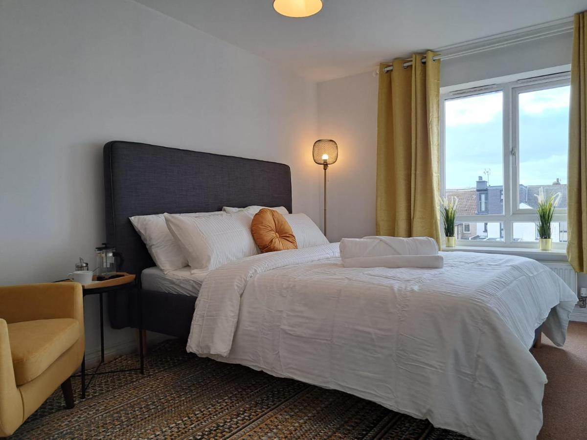 Luxury Rooms In Furnished Guests-Only House Free Wifi West Thurrock Grays Exterior photo