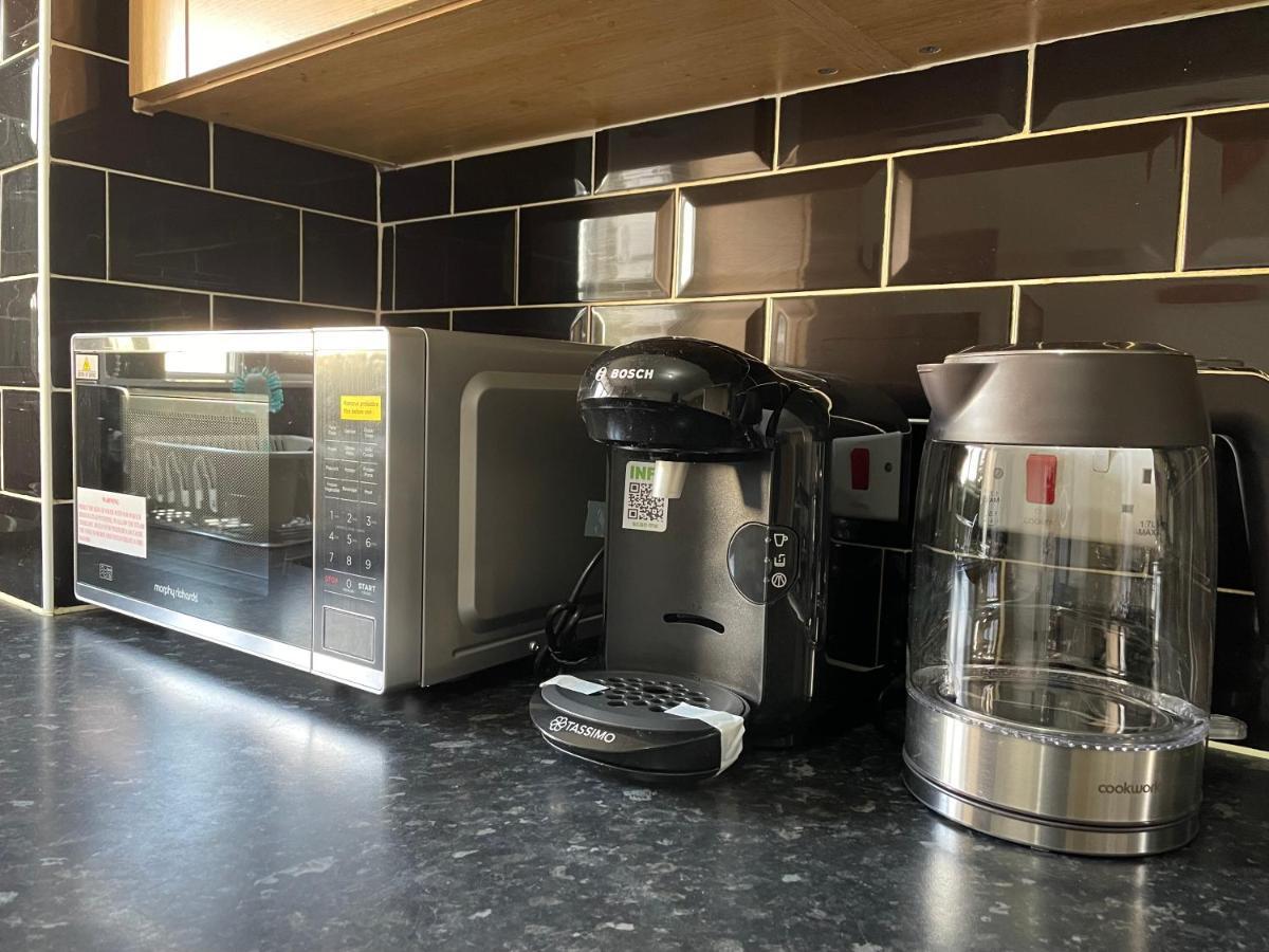 Luxury Rooms In Furnished Guests-Only House Free Wifi West Thurrock Grays Exterior photo
