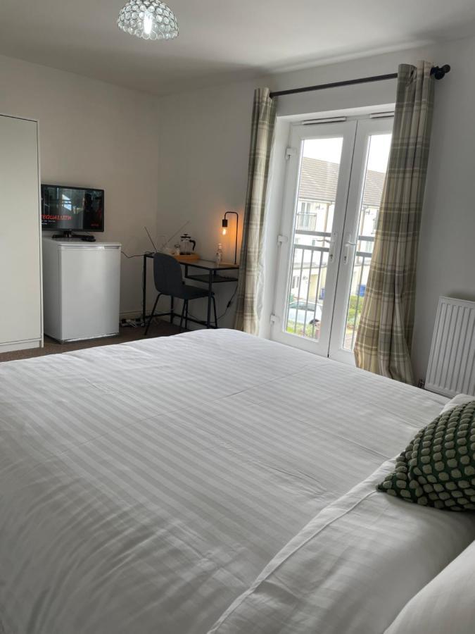 Luxury Rooms In Furnished Guests-Only House Free Wifi West Thurrock Grays Exterior photo
